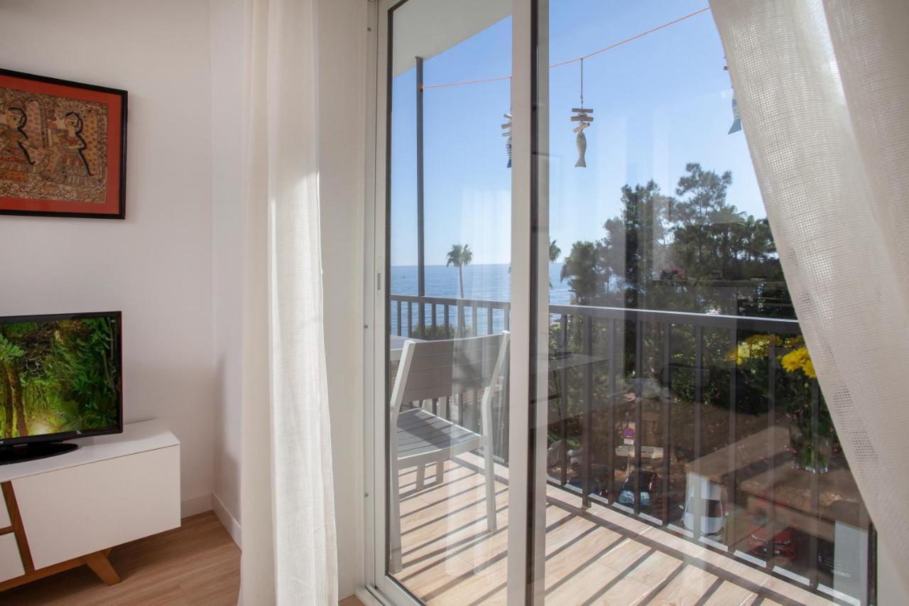 Lovely Beachfront Apartment In Calahonda Sitio de Calahonda Esterno foto